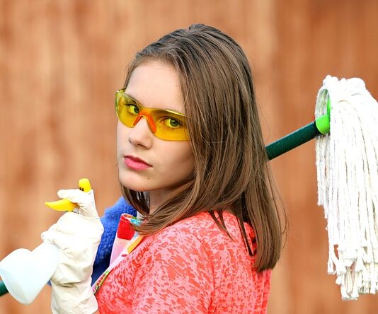 Czy warto kupić odkurzacz z mopem? Czy warto kupić odkurzacz z mopem?